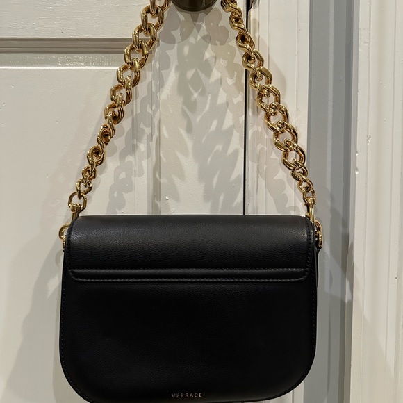Versace Black Leather La Medusa Chain Shoulder Bag - Picture 15 of 16